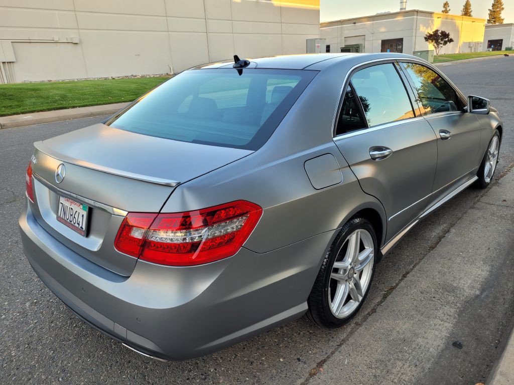 2011 Mercedes-Benz E-Class Image 5