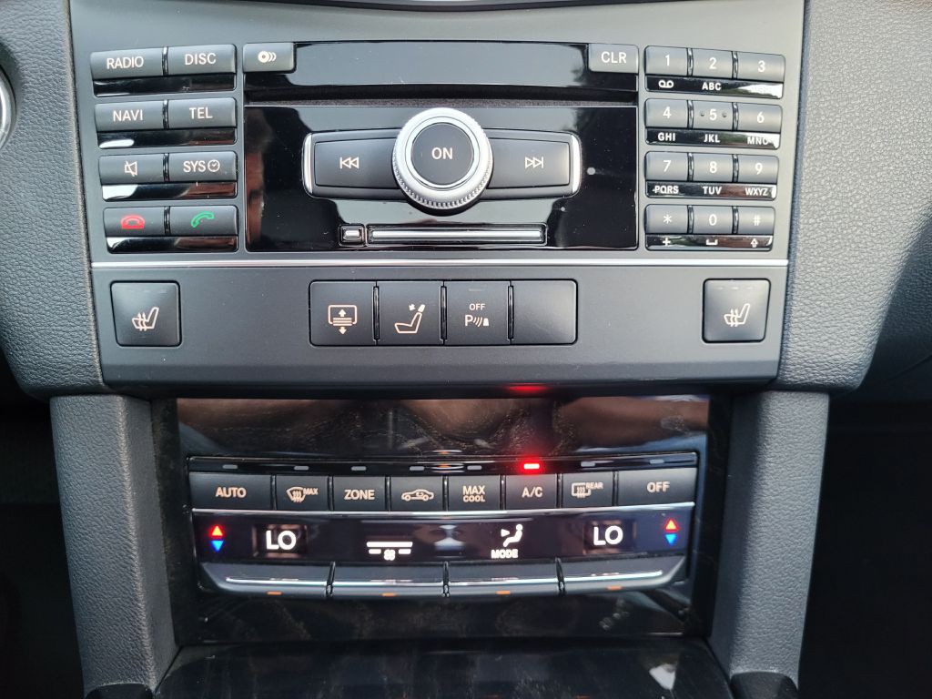 2011 Mercedes-Benz E-Class Image 16