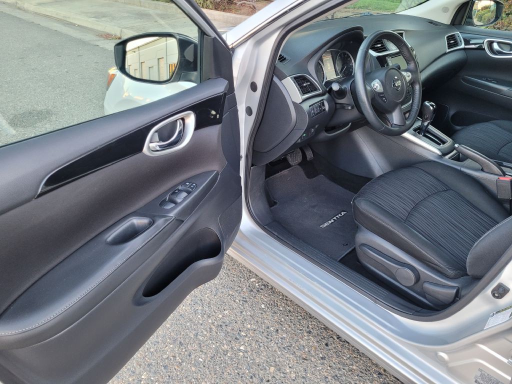 2019 Nissan Sentra Image 9
