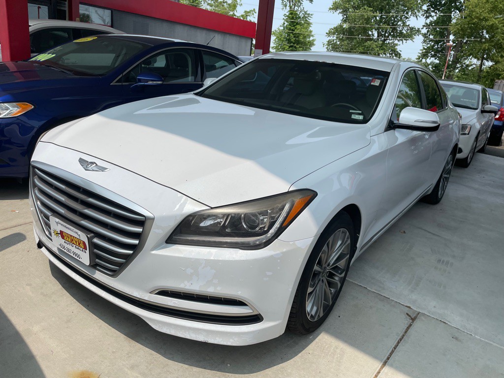 2015 Hyundai Genesis Image 3