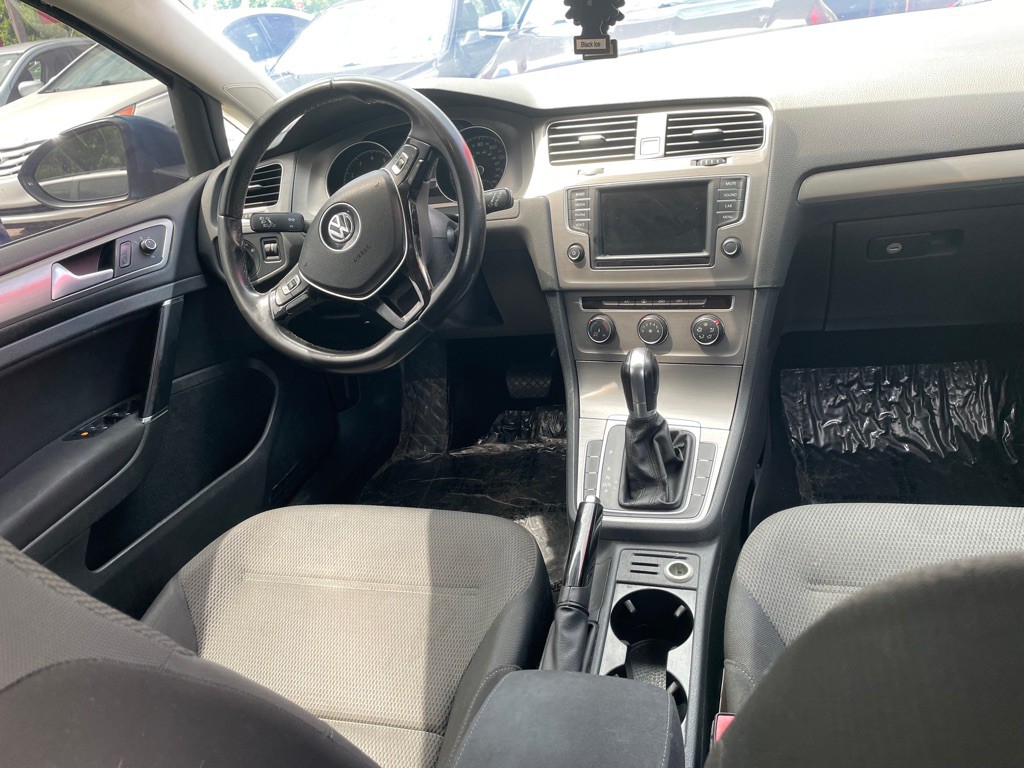 2016 Volkswagen Golf Image 8