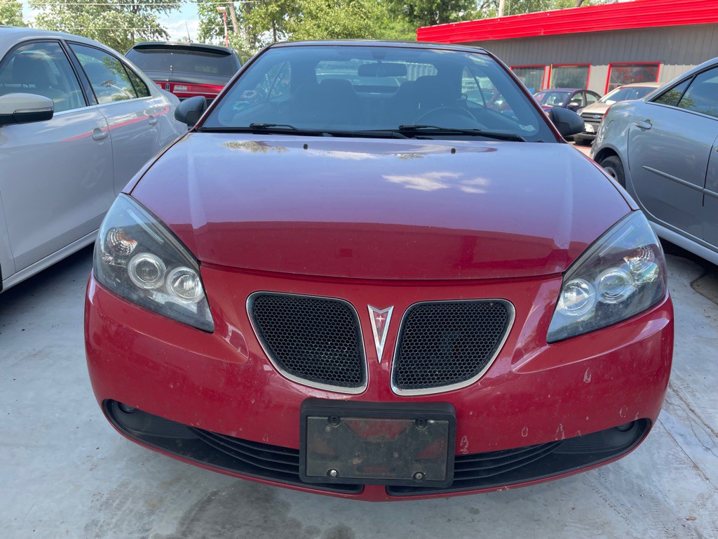 2007 Pontiac G6 Image 2