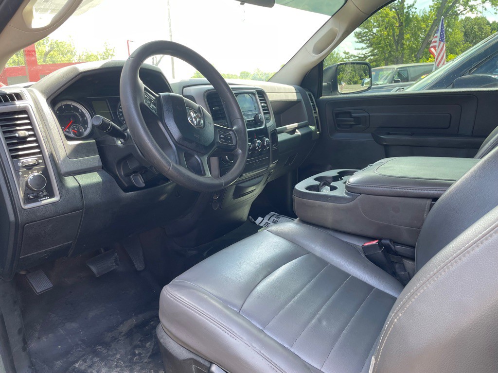 2016 RAM 1500 Image 1