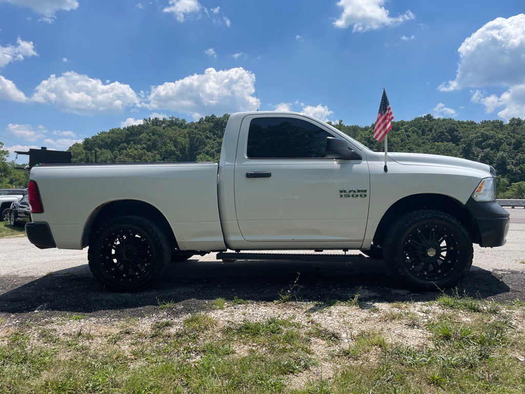 2016 RAM 1500 Image 7