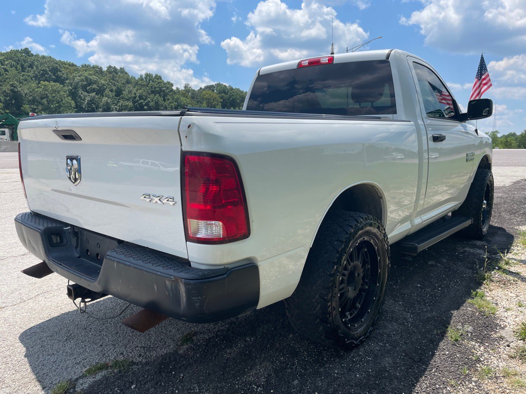 2016 RAM 1500 Image 8