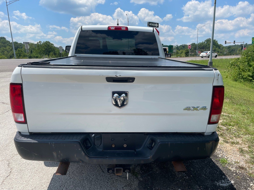 2016 RAM 1500 Image 9