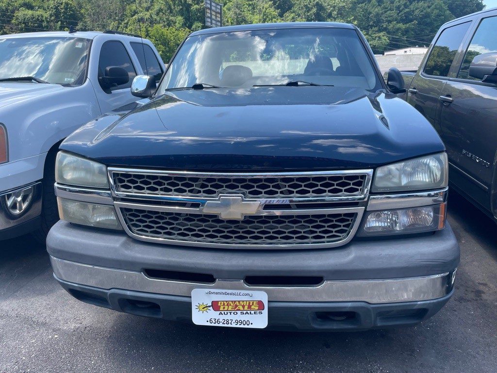 2007 Chevrolet Silverado 1500 Image 2
