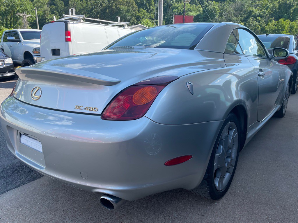 2004 Lexus SC Image 5