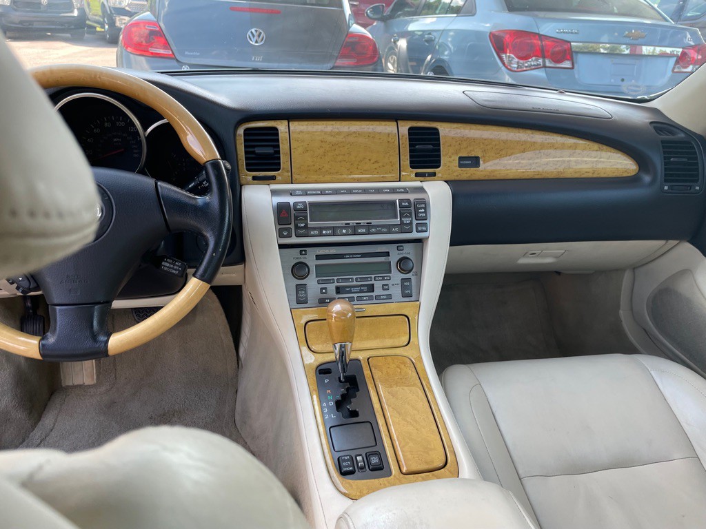 2004 Lexus SC Image 7