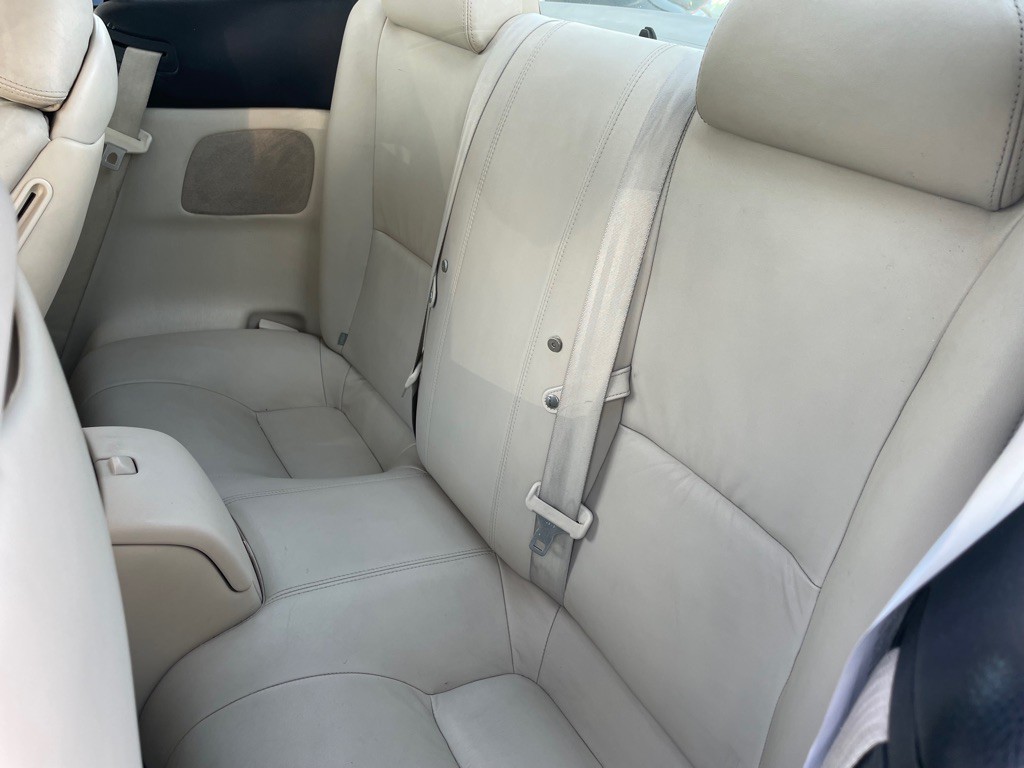 2004 Lexus SC Image 9