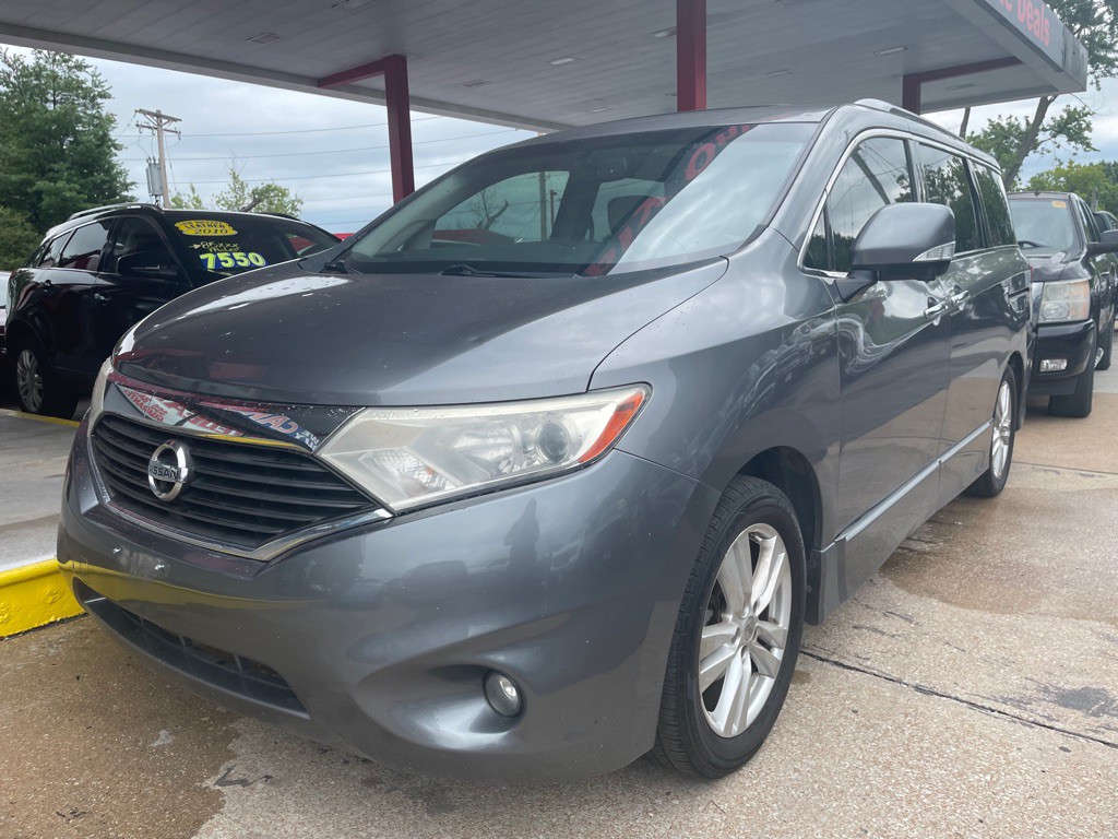 2016 Nissan Quest Image 4