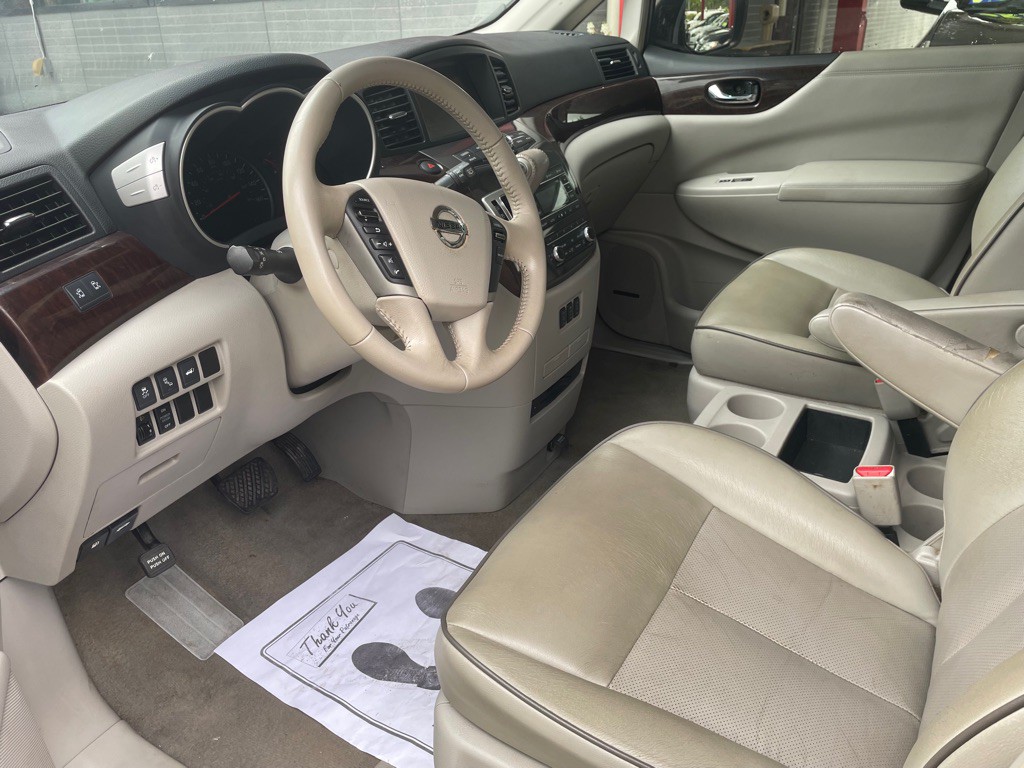 2016 Nissan Quest Image 8