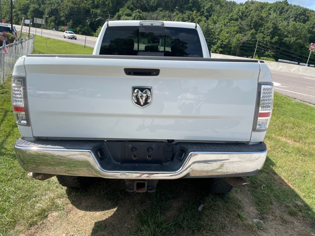 2014 RAM 2500 Image 6
