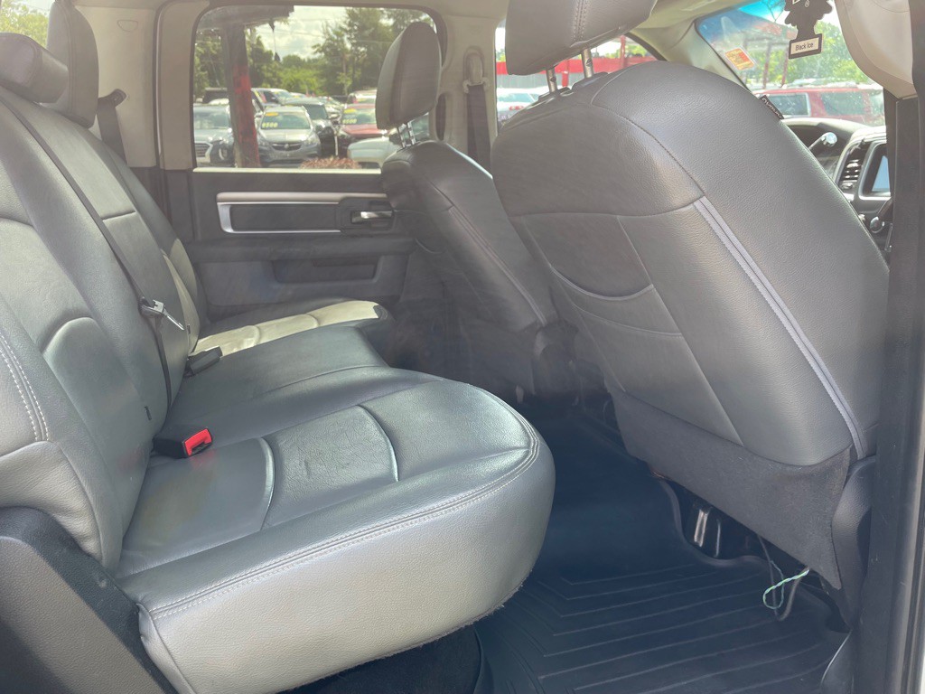 2014 RAM 2500 Image 11
