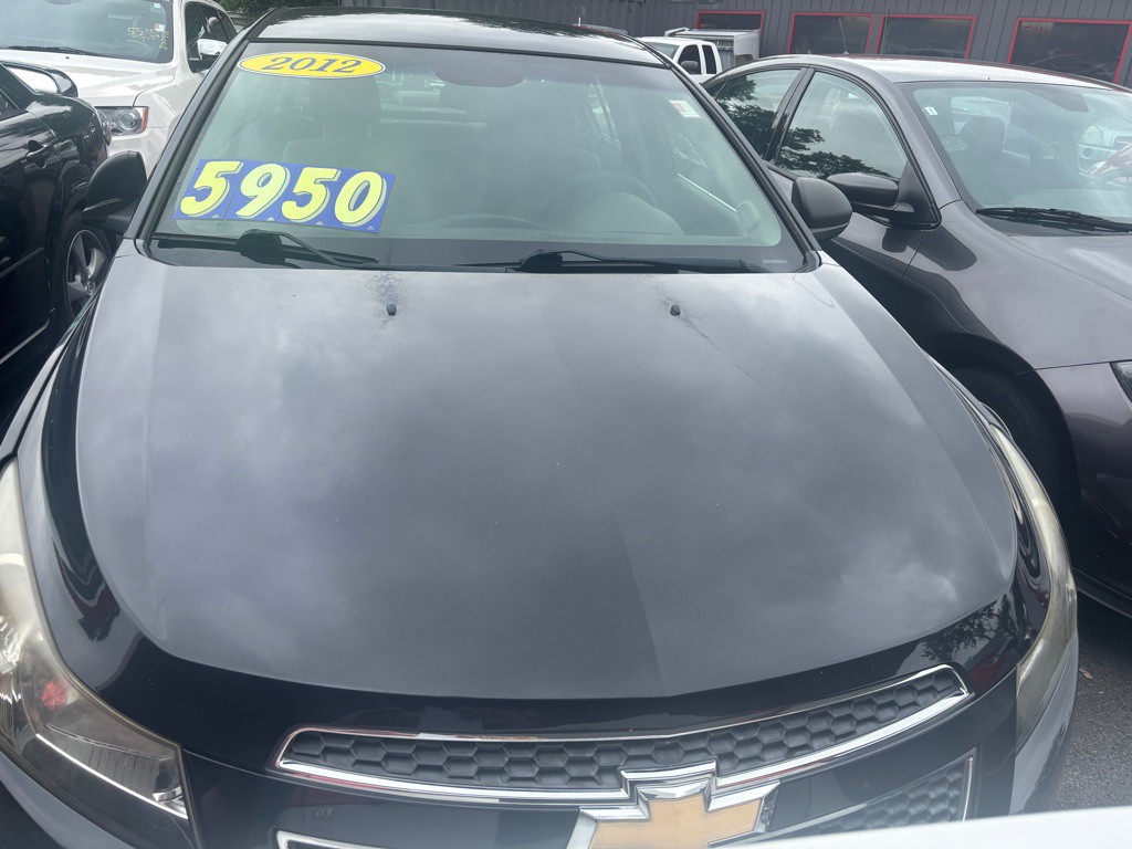 2012 Chevrolet Cruze Image 1