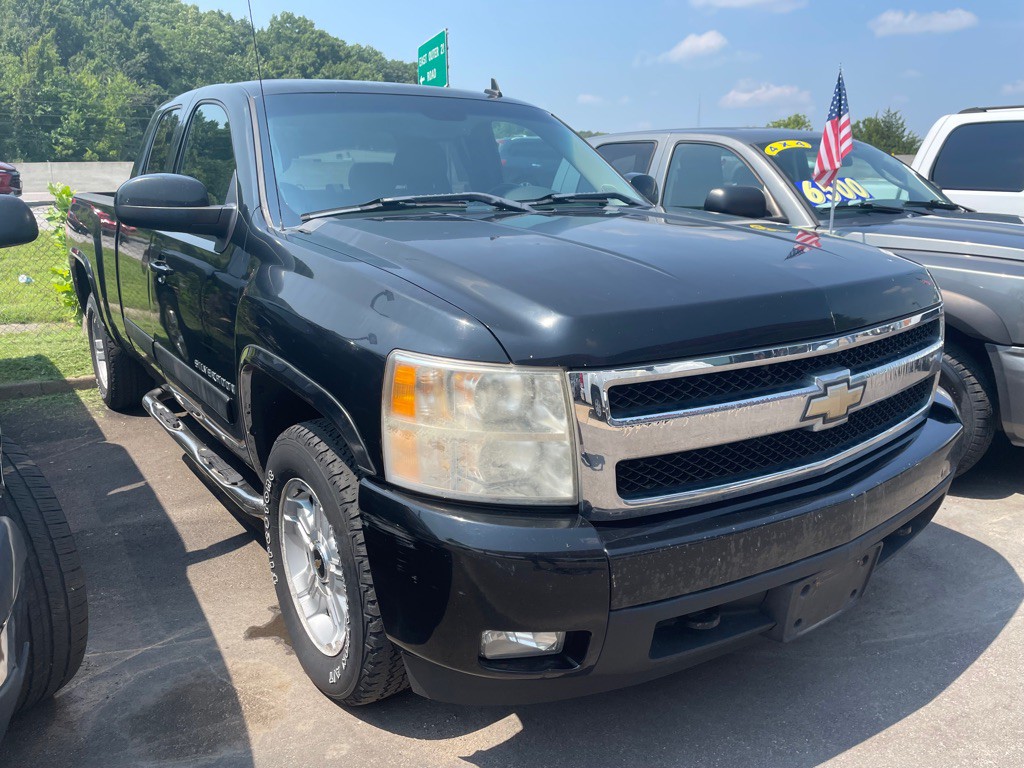 2008 Chevrolet Silverado 1500 Image 3
