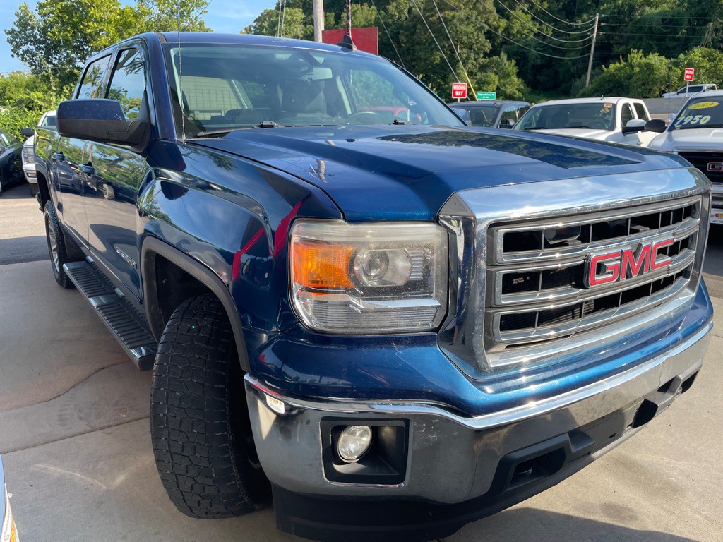 2015 GMC Sierra Image 2