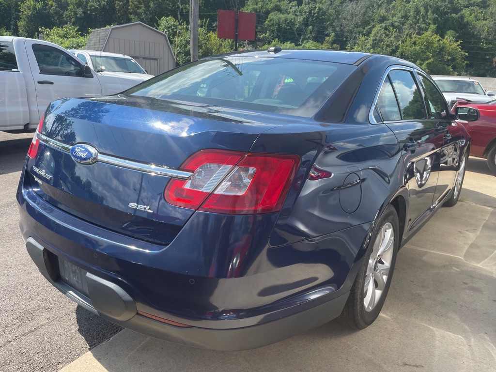 2012 Ford Taurus Image 7