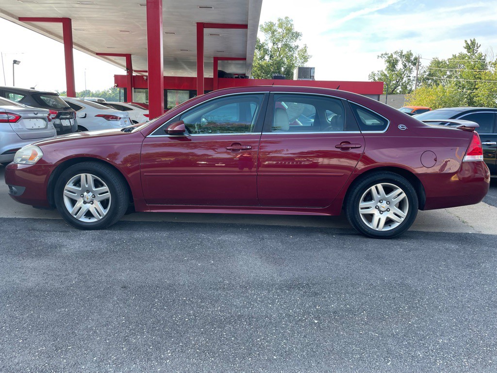 2010 Chevrolet Impala Image 1