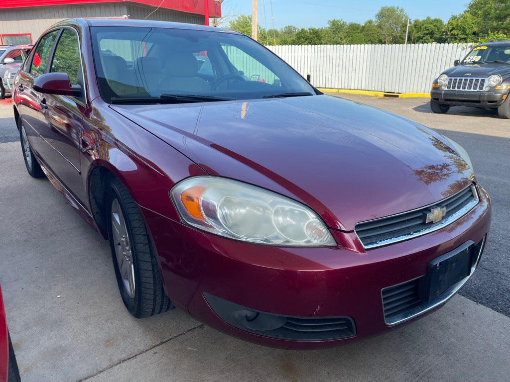 2010 Chevrolet Impala Image 2