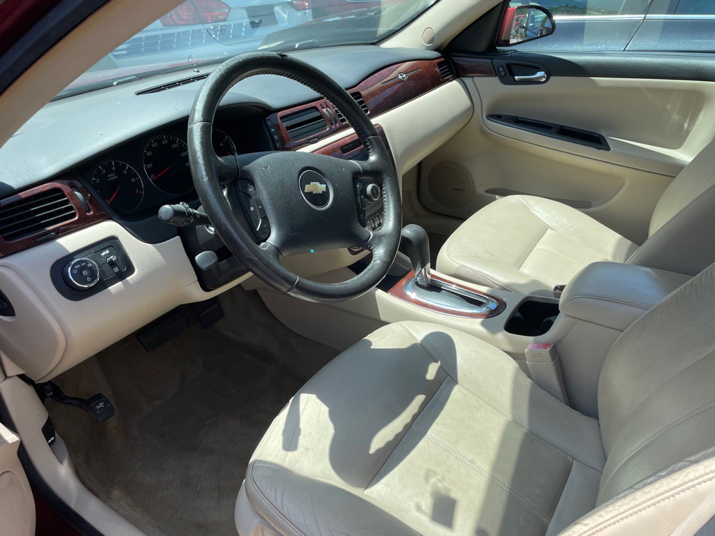 2010 Chevrolet Impala Image 8