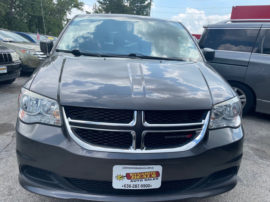 2017 Dodge Grand Caravan Image 2