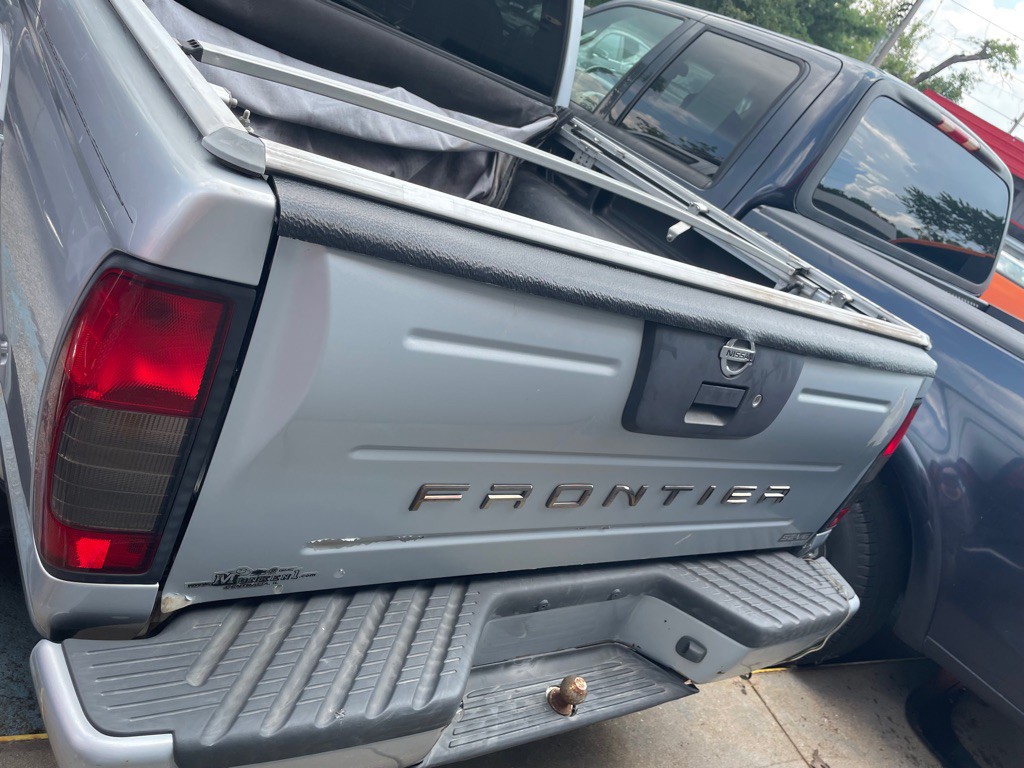 2001 Nissan Frontier Image 5