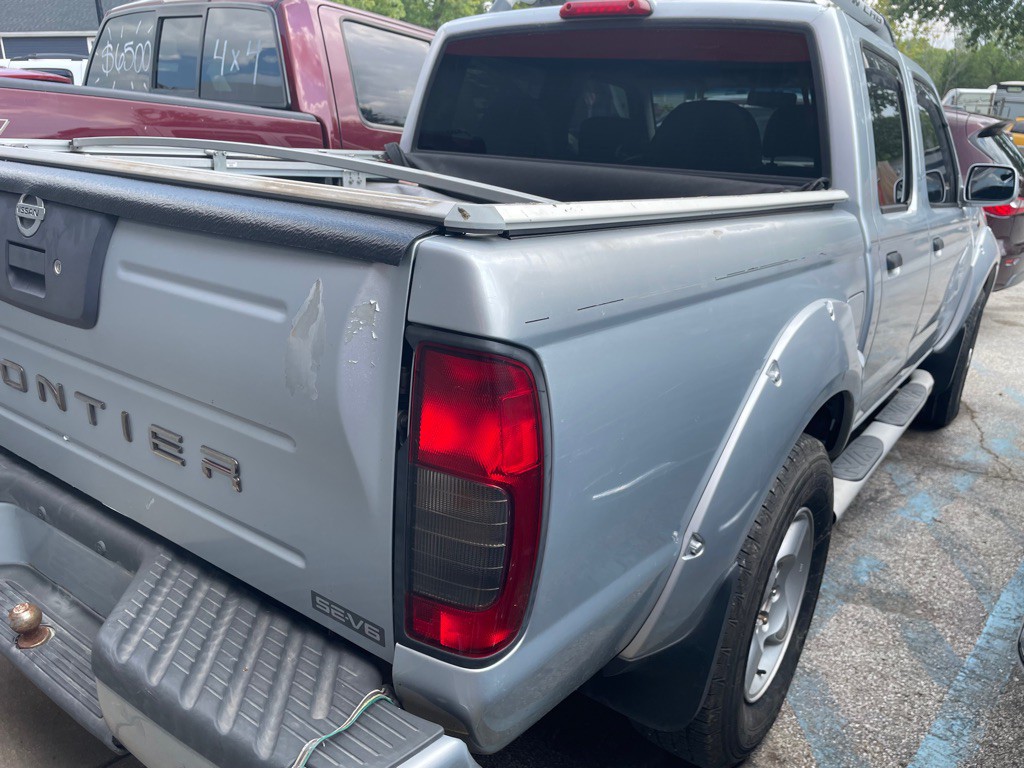 2001 Nissan Frontier Image 6