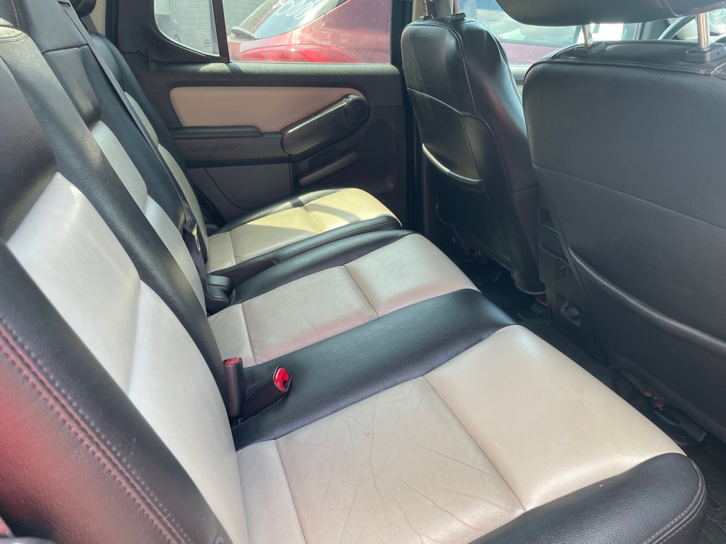 2008 Ford Explorer Image 9