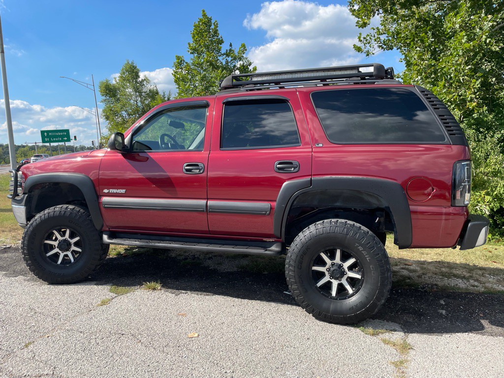 2002 Chevrolet Tahoe Image 5