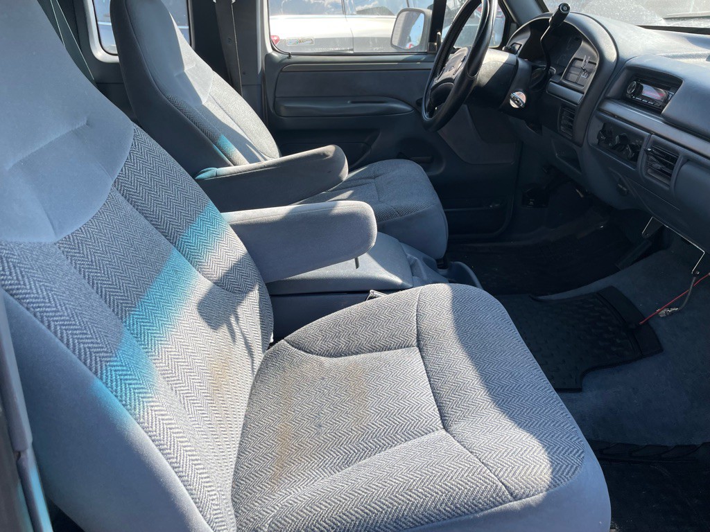 1992 Ford F-150 Image 8