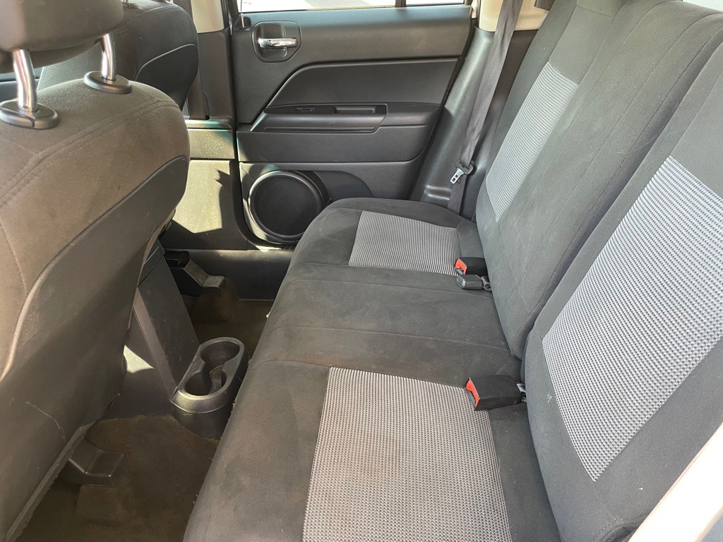 2016 Jeep Patriot Image 8