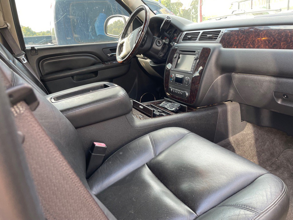 2011 GMC Yukon Image 9