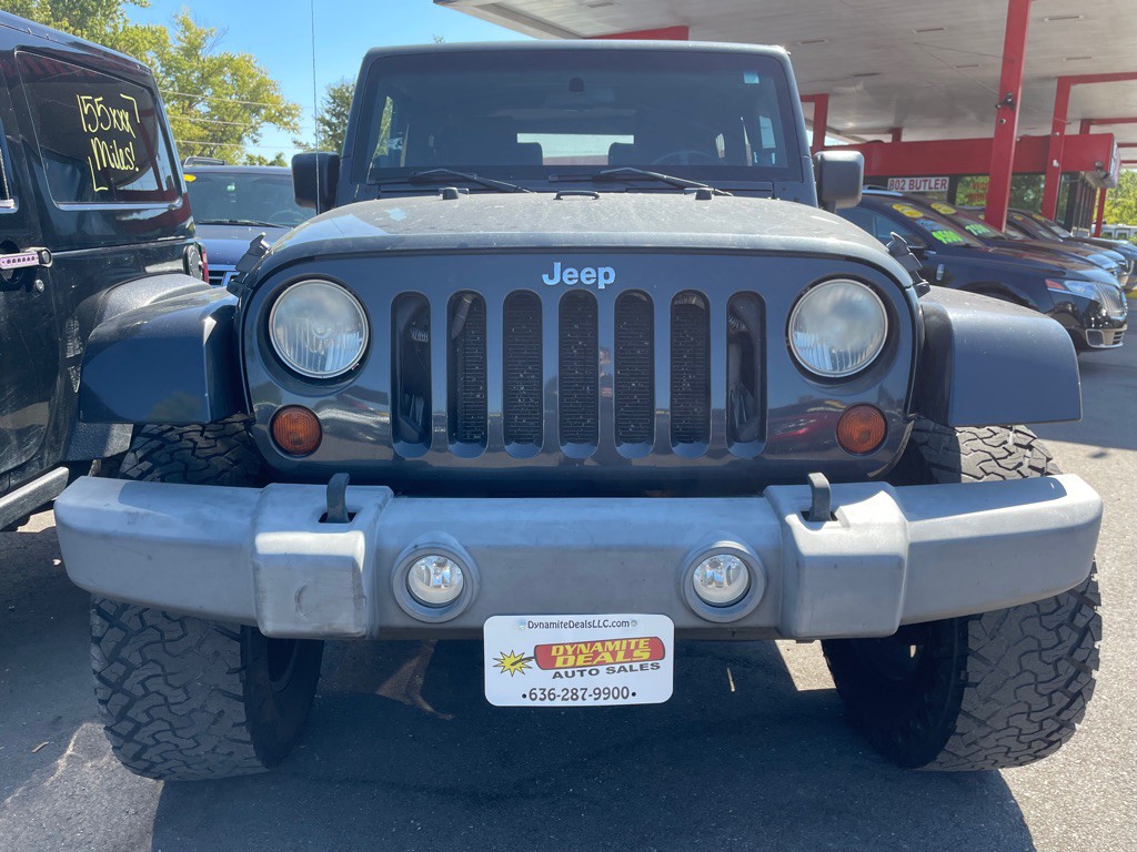 2010 Jeep Wrangler Image 2
