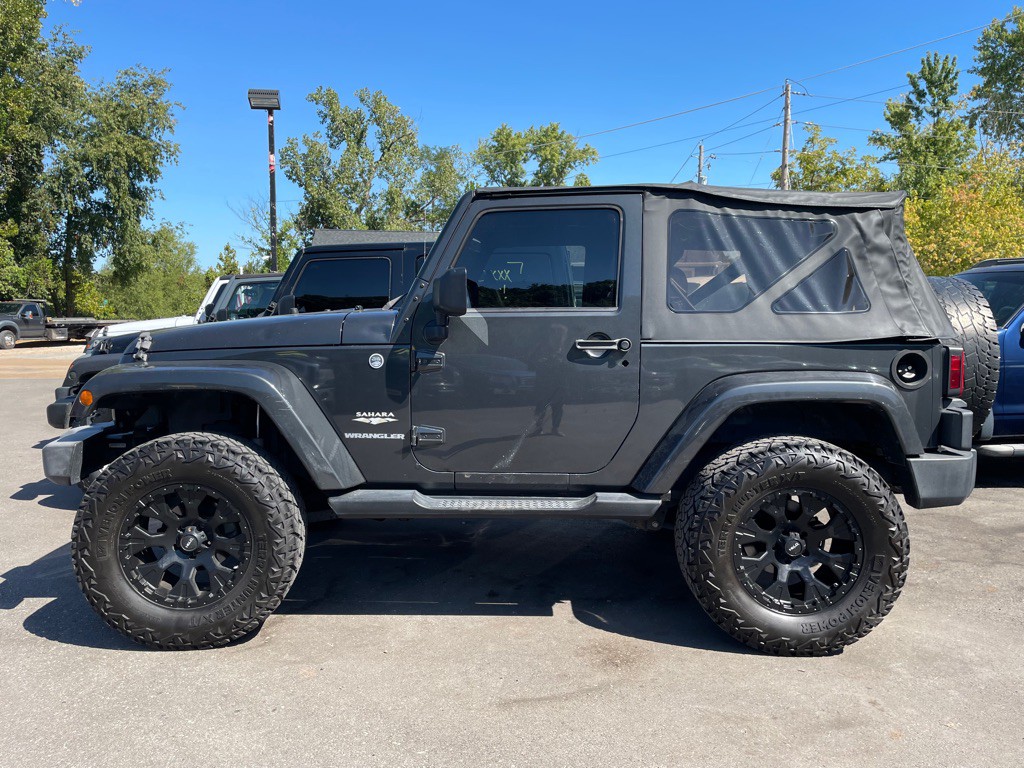 2010 Jeep Wrangler Image 4