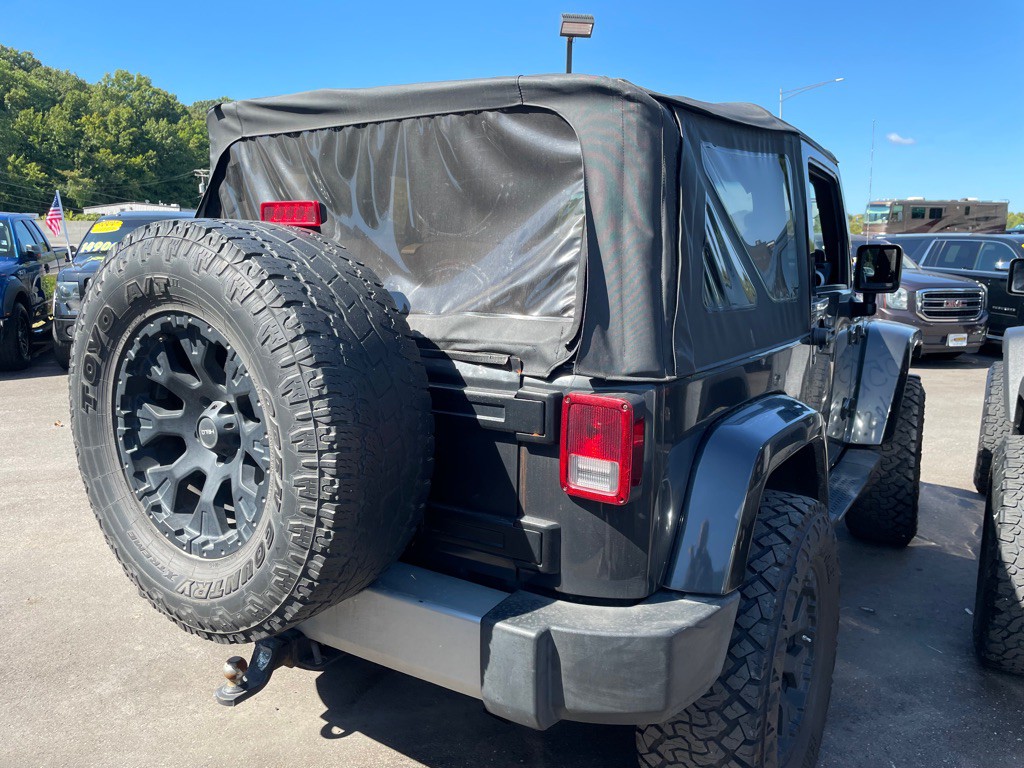 2010 Jeep Wrangler Image 7