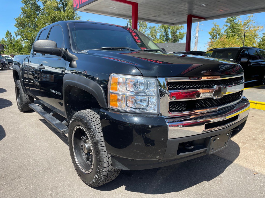 2010 Chevrolet Silverado 1500 Image 1
