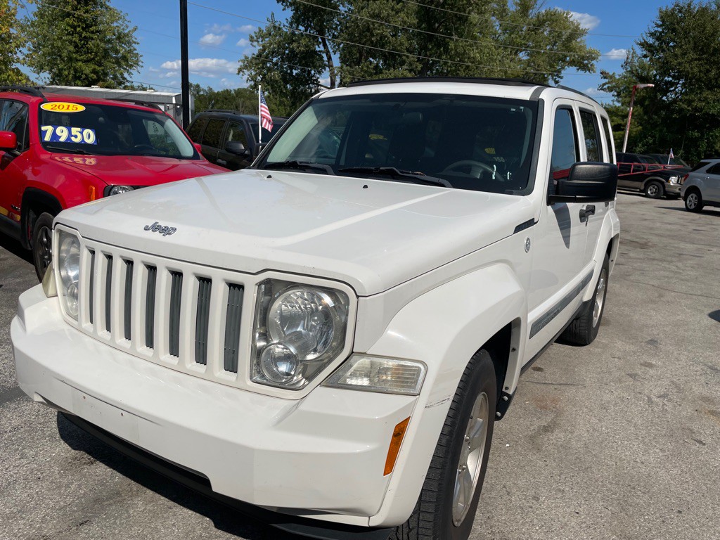 2010 Jeep Liberty Image 2