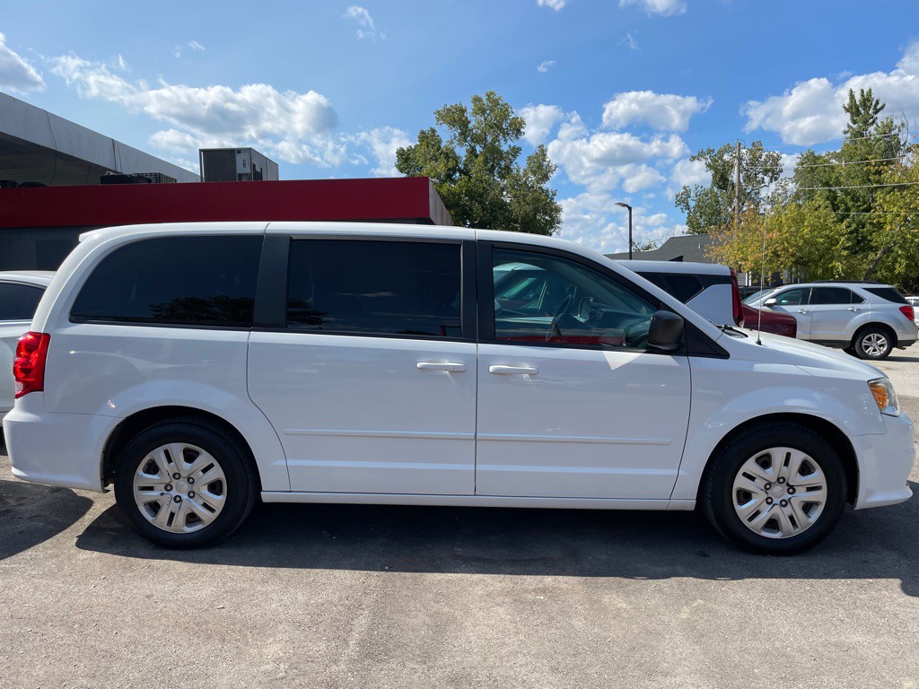 2016 Dodge Grand Caravan Image 1