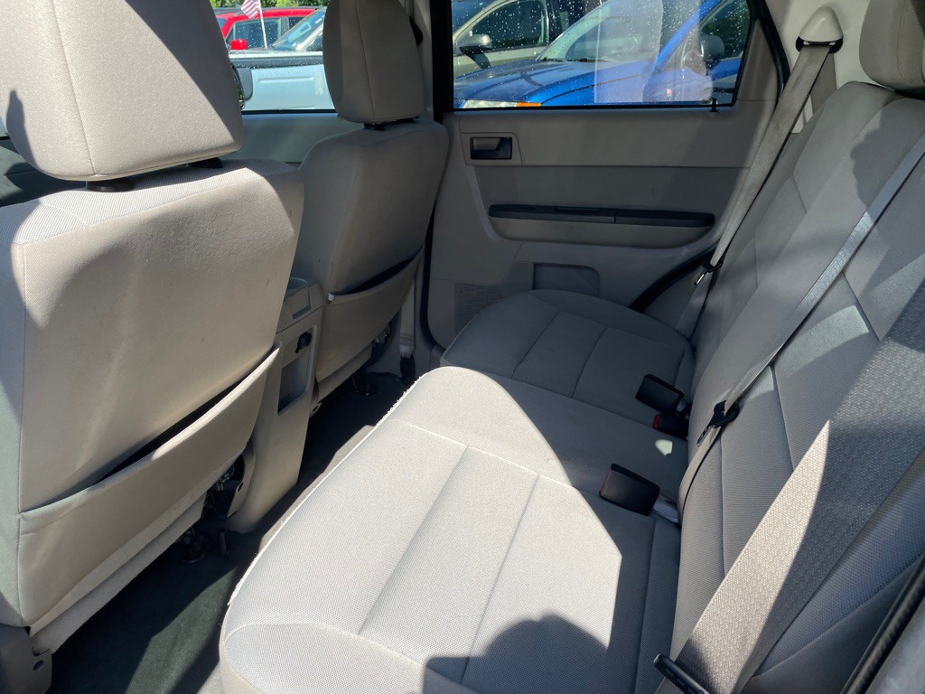 2010 Ford Escape Image 12