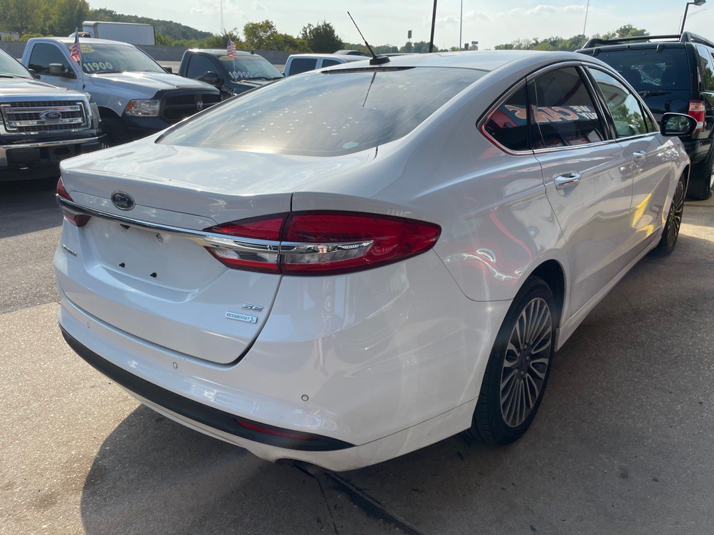 2017 Ford Fusion Image 4