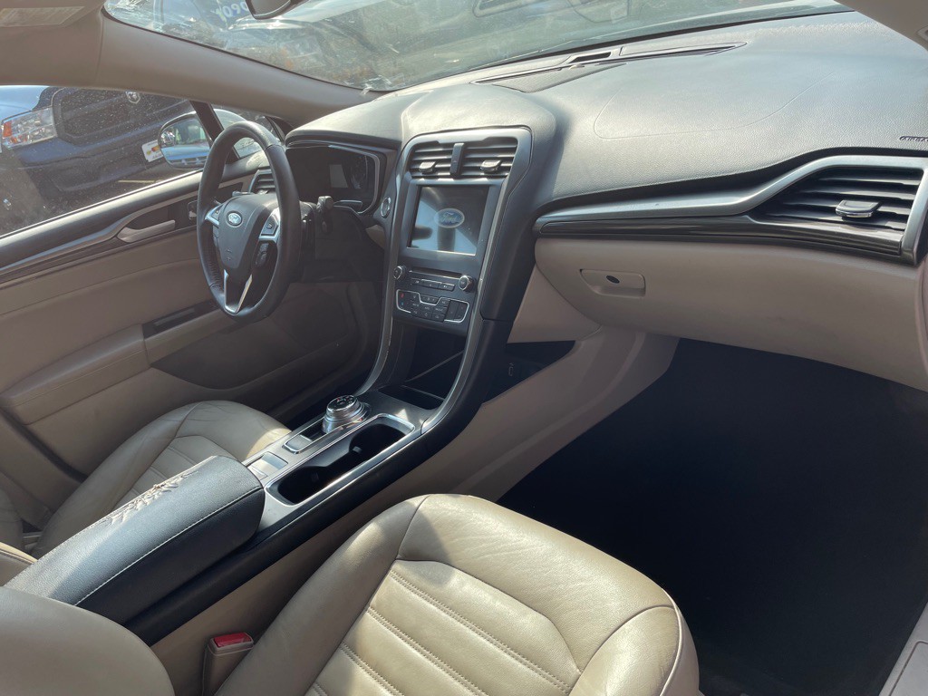 2017 Ford Fusion Image 9