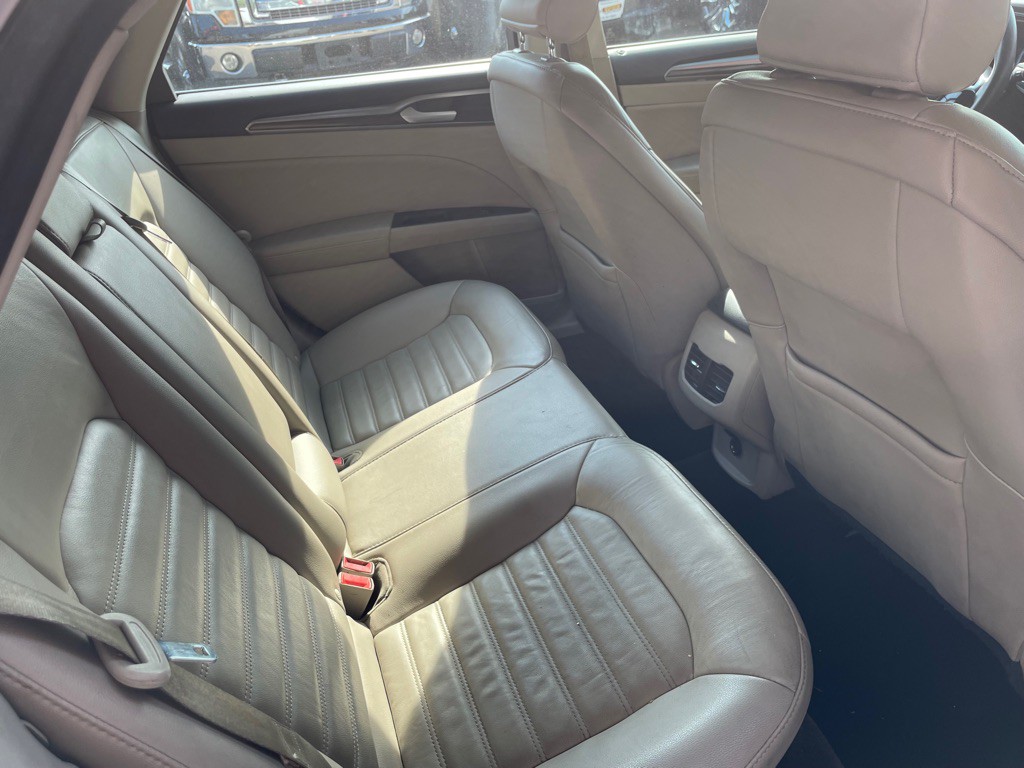 2017 Ford Fusion Image 10