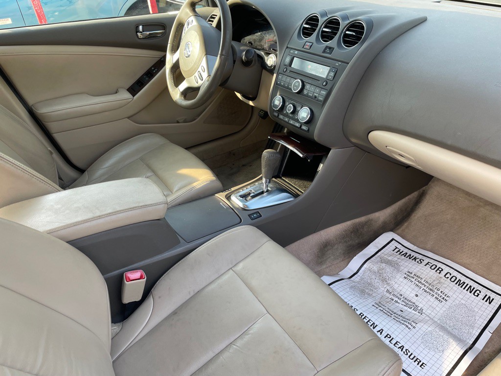 2012 Nissan Altima Image 10