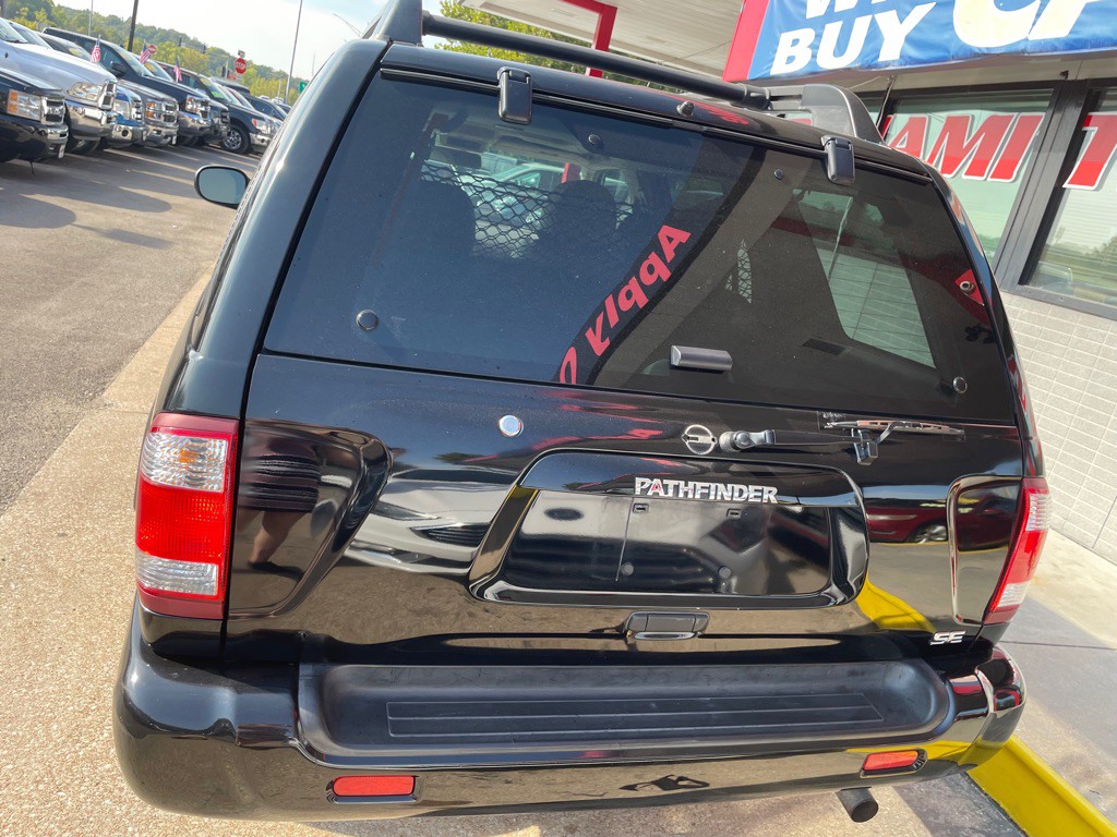 2004 Nissan Pathfinder Image 6