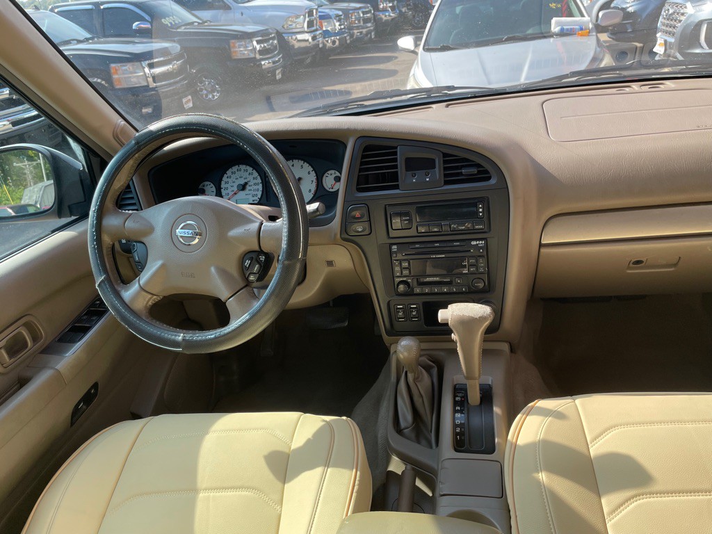2004 Nissan Pathfinder Image 9