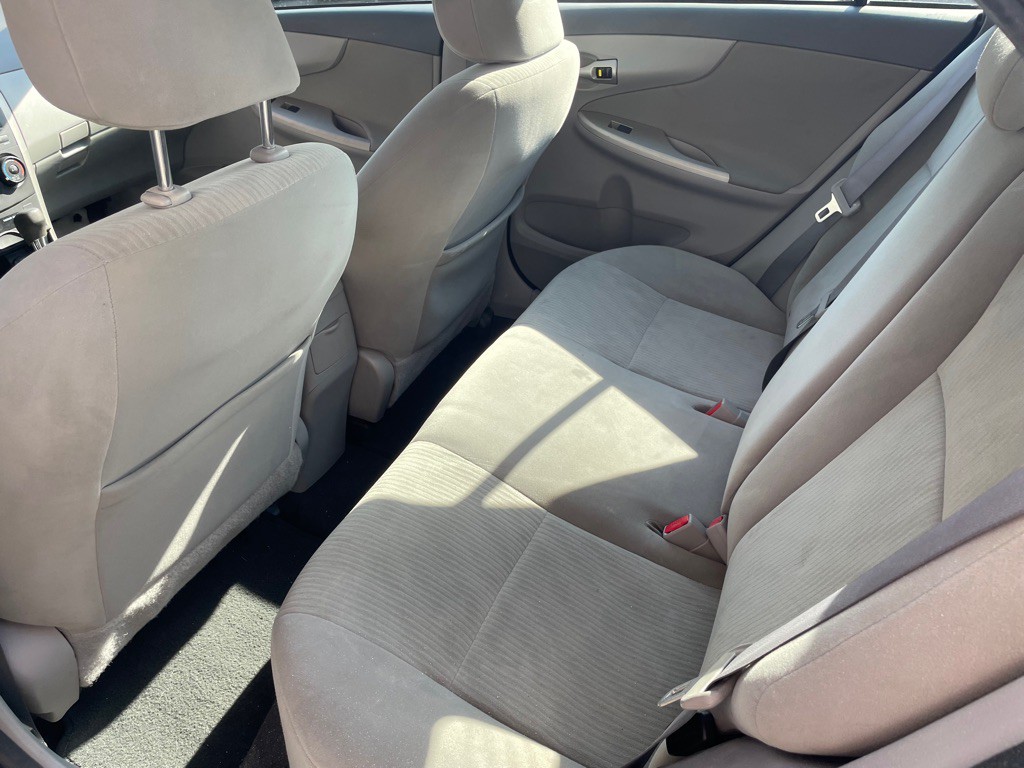 2010 Toyota Corolla Image 10