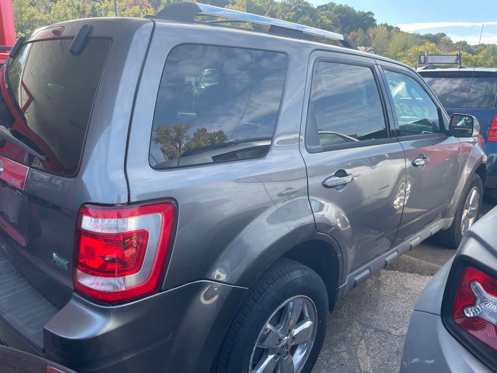 2011 Ford Escape Image 2
