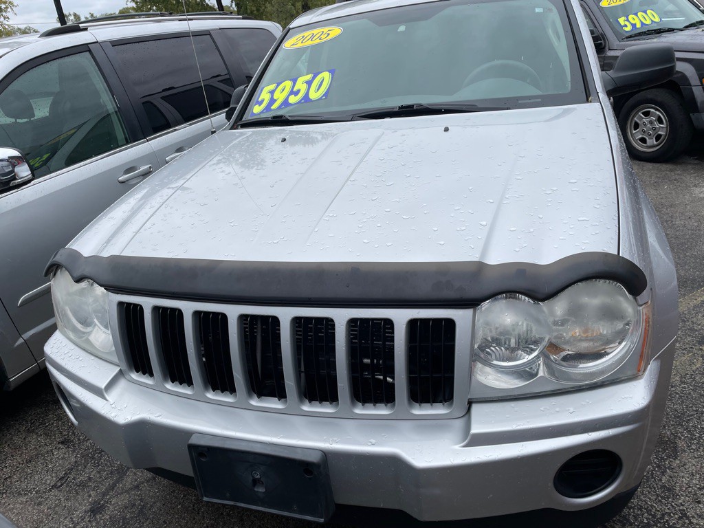 2005 Jeep Grand Cherokee Image 2