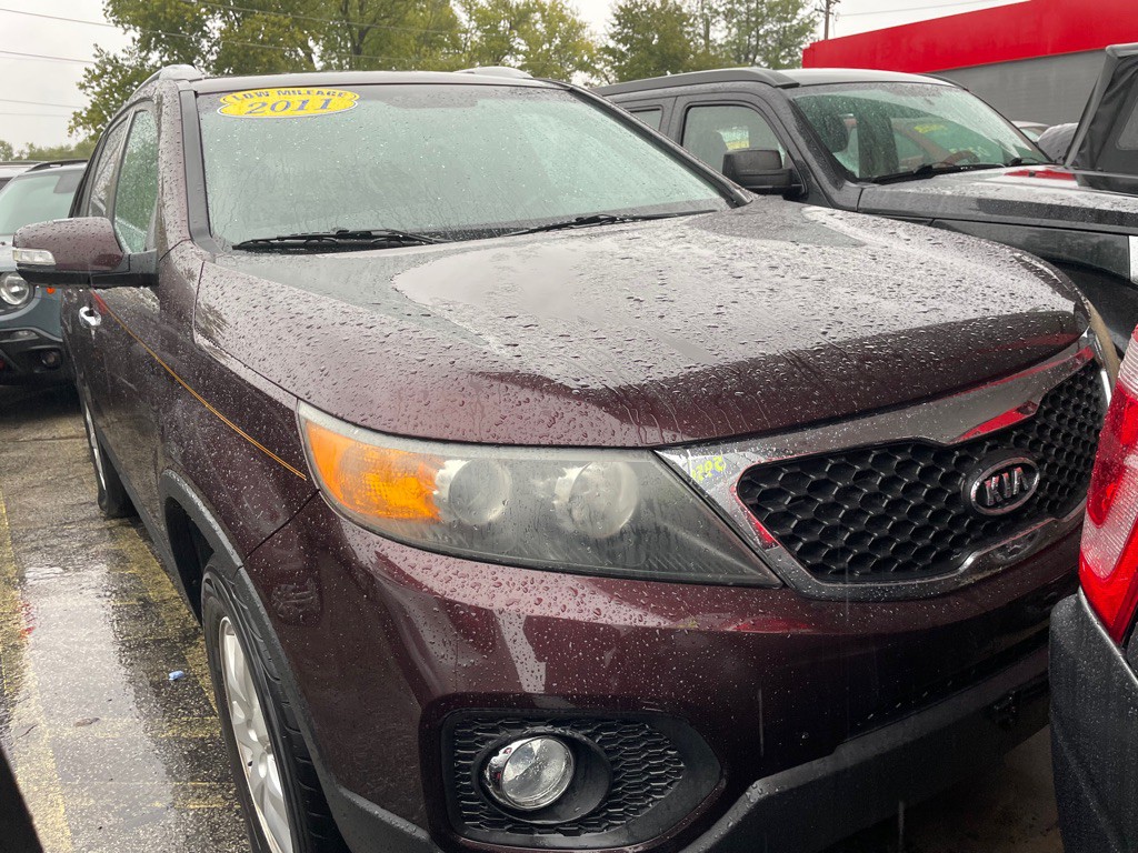 2011 Kia Sorento Image 2